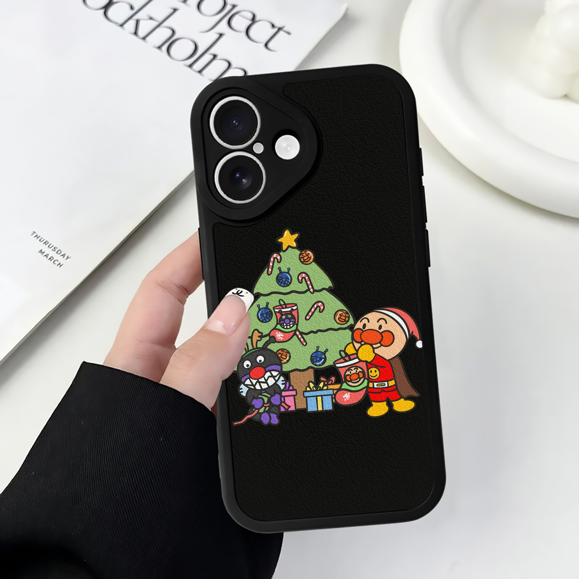 （画像用） アンパンマン Anpanman 【iPhone 16シリーズ対応】シリコンスマホケース（レザー調） 材質：シリコン